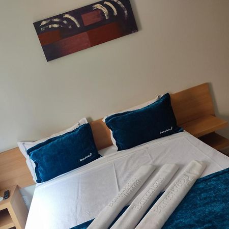 Diroma Fiori - Hoteis Com Roupa De Cama --- Destinos Combinados Turismo 卡达斯诺瓦斯 外观 照片