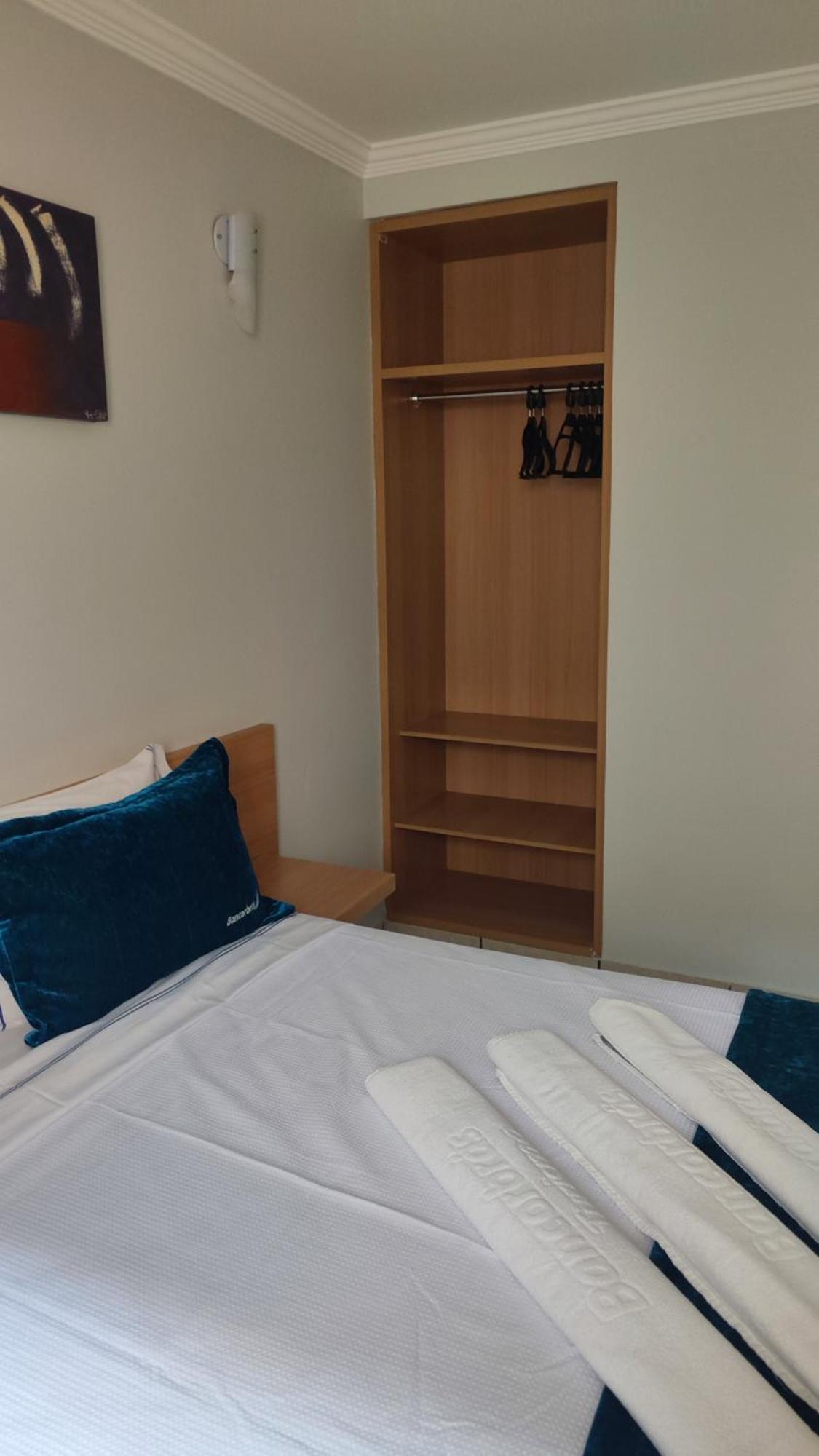 Diroma Fiori - Hoteis Com Roupa De Cama --- Destinos Combinados Turismo 卡达斯诺瓦斯 外观 照片